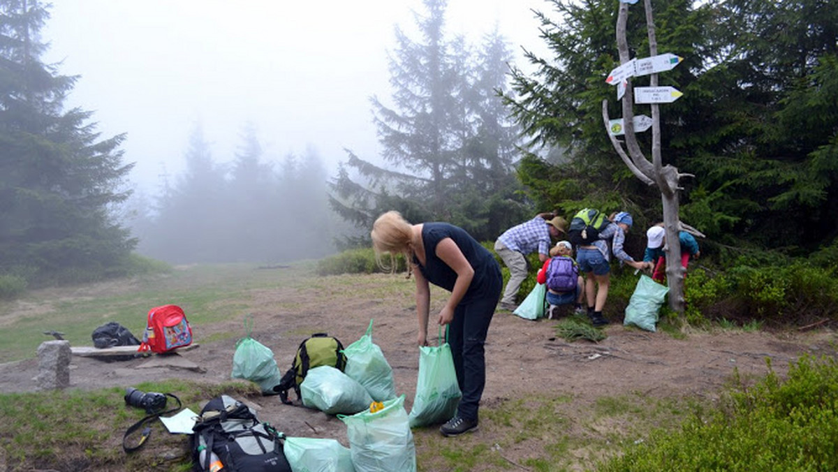 Klub Podróżników Śródziemie zaprasza na weekend edukacyjno-ekologiczny połączony ze sprzątaniem szlaków prowadzących na Baranią Górę w ramach projektu "Czyste Góry, Czyste Szlaki". Akcja odbędzie się w dniach 15-16 czerwca.