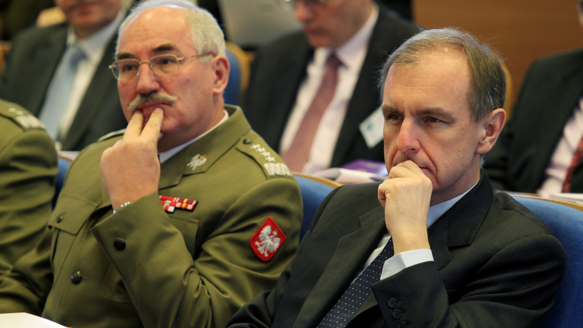 Wydarzenia w północnej Afryce będą jednym z tematów, które zdominują spotkanie ministrów obrony NATO pod koniec tygodnia - zapowiedział szef MON Bogdan Klich. Jak powiedział, sojusz nie planuje żadnej akcji wojskowej w Libii.