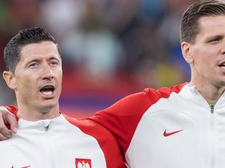 Najlepsi polscy piłkarze zarabiają miliony euro. Premier za wyjście z grupy obiecał im miliony złotych