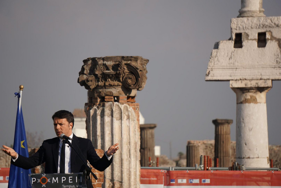 ITALY POMPEII (Italy's Renzi vows to complete Pompeii emergency restoration by 2017)