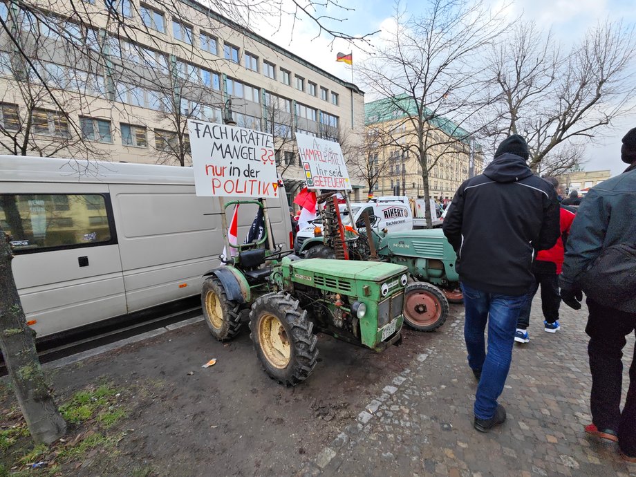 Niektórzy przyjechali z zabytkowymi traktorami