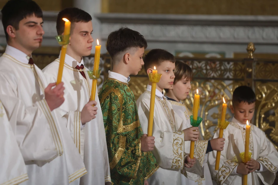 ponoćna liturgija u Hramu