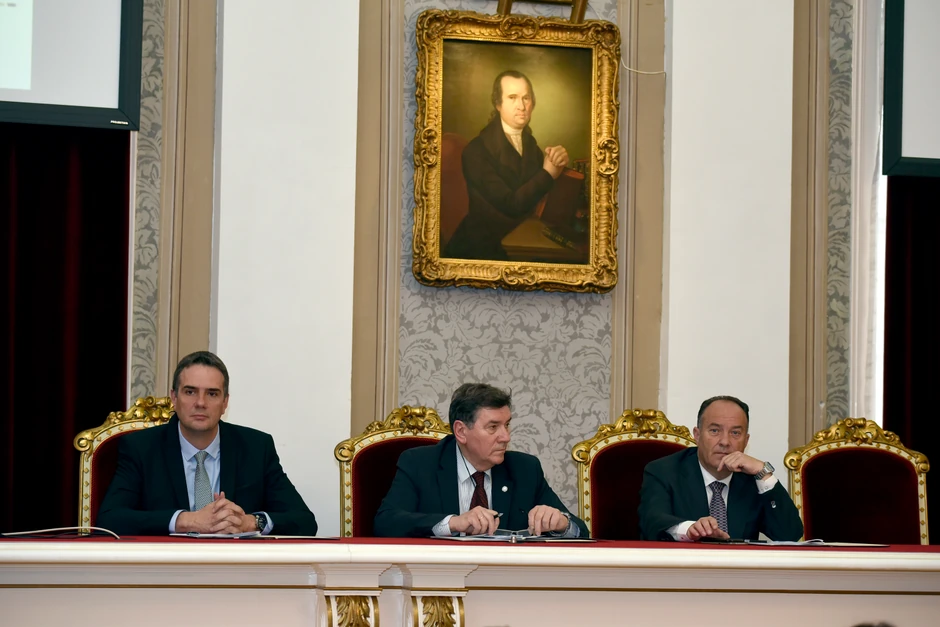 Ministar prosvete Mladen Šarčević sa dekanima