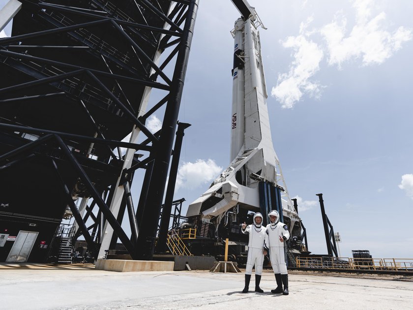 Spędzili dwa miesiące w kosmosie. Astronauci z Dragona wrócili na Ziemię