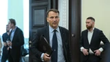 Sikorski wygrywa z Tuskiem w sondażu. Nadchodzi zmiana premiera?