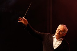 Krzesimir Dębski: Piosenki do seriali przykryły wszystkie inne moje działania [ROZMOWA]