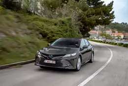 Toyota Camry – idealne auto dla flot | TEST