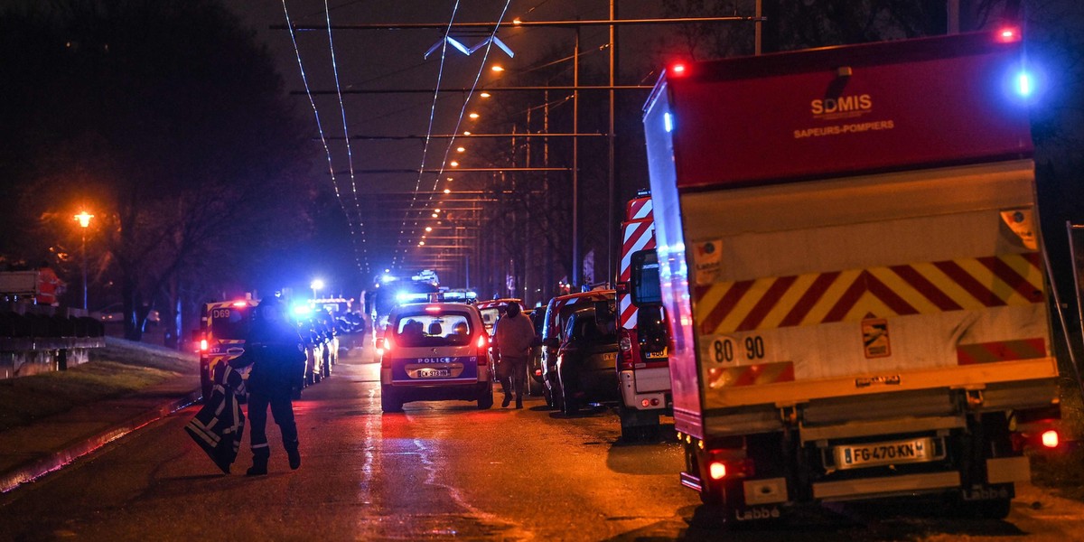 Pożar bloku w niewielkim mieście pod Lyonem.