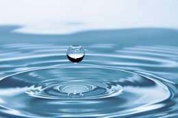 10 sygnałów o tym, że pijemy za mało wody