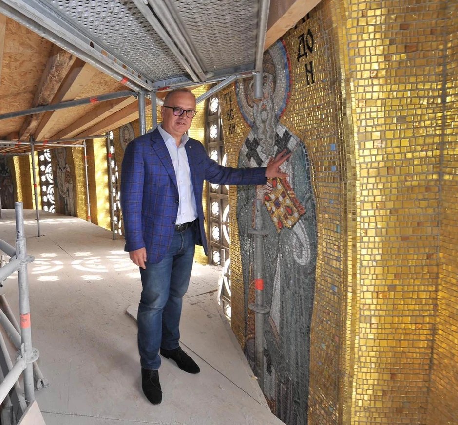 Vesić u Hramu Svetog Save