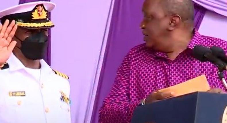 President Kenyatta ennagages aide-de-camp