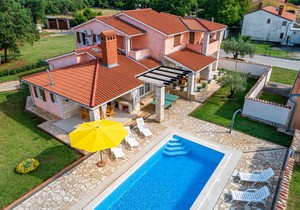 Kuća sa bazenom