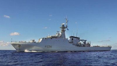 A British warship filled with special UK Marines just anchored in Nigeria, Here’s why... HMS Trent