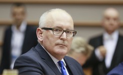 Europoseł PiS o wywiadzie Timmermansa: Na razie to tylko akty słowne, próba wywierania nacisku