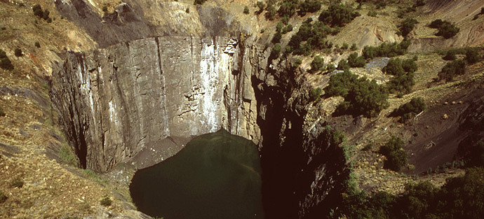 Kimberley, Big Hole, dawna kopalnia diamentów