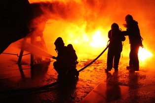 Ogromne straty branży naftowej. Ile straciła Kanada przez pożary?