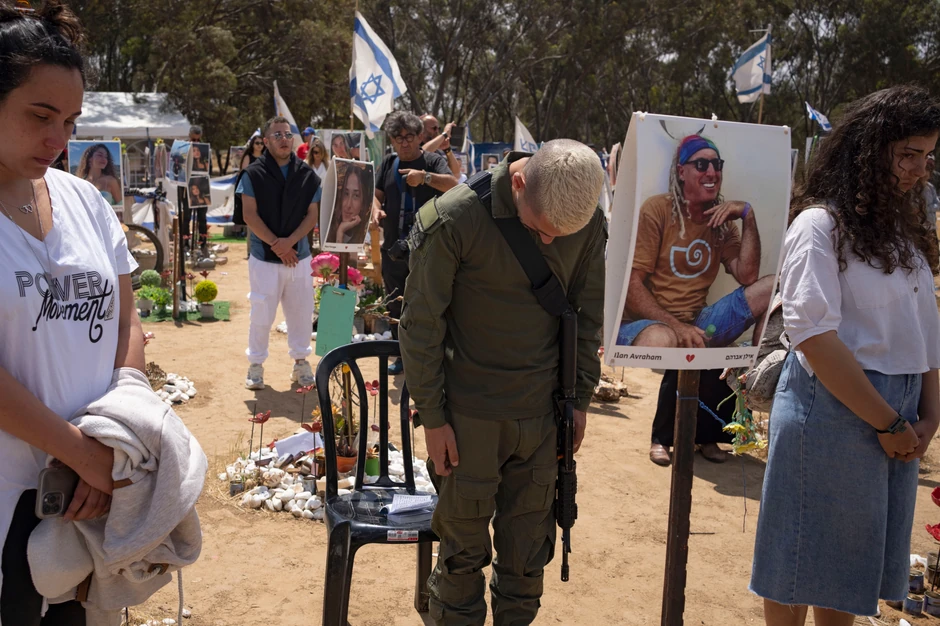 Dan sećanja u Izraelu na mestu održavanja festivala Nova gde je došlo do napada Hamasa 7. oktobra, kod kibuca Reim 13. maja