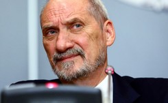 'Wprost' ujawnia, 'jak donosił Macierewicz': W czasie śledztwa dot. marca 1968 obciążył w zeznaniach cztery osoby