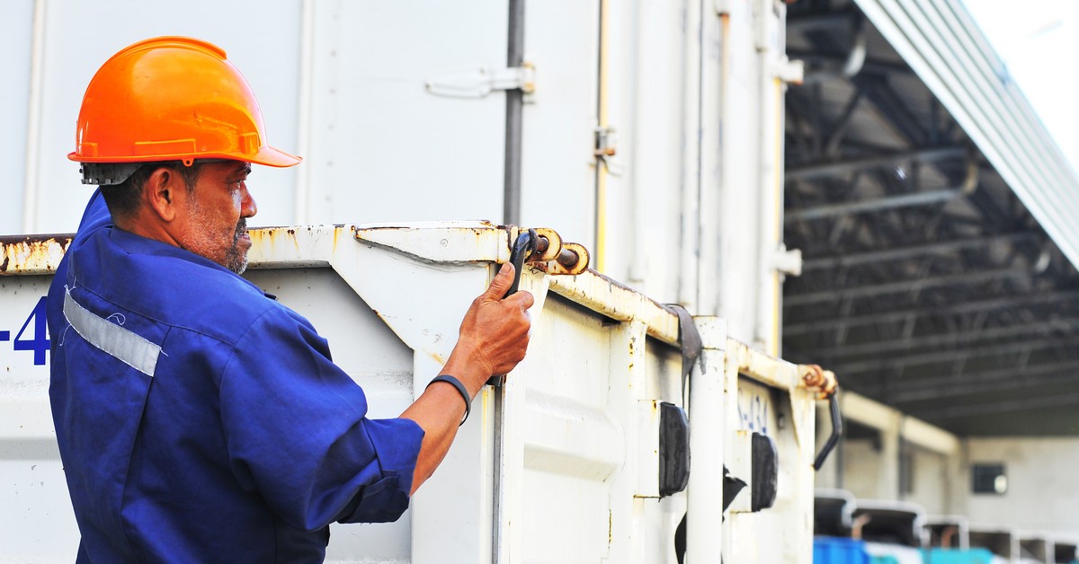 Kiedy przewoźnik NIE musi płacić odszkodowania? 3 najważniejsze wyłączenia z Konwencji CMR