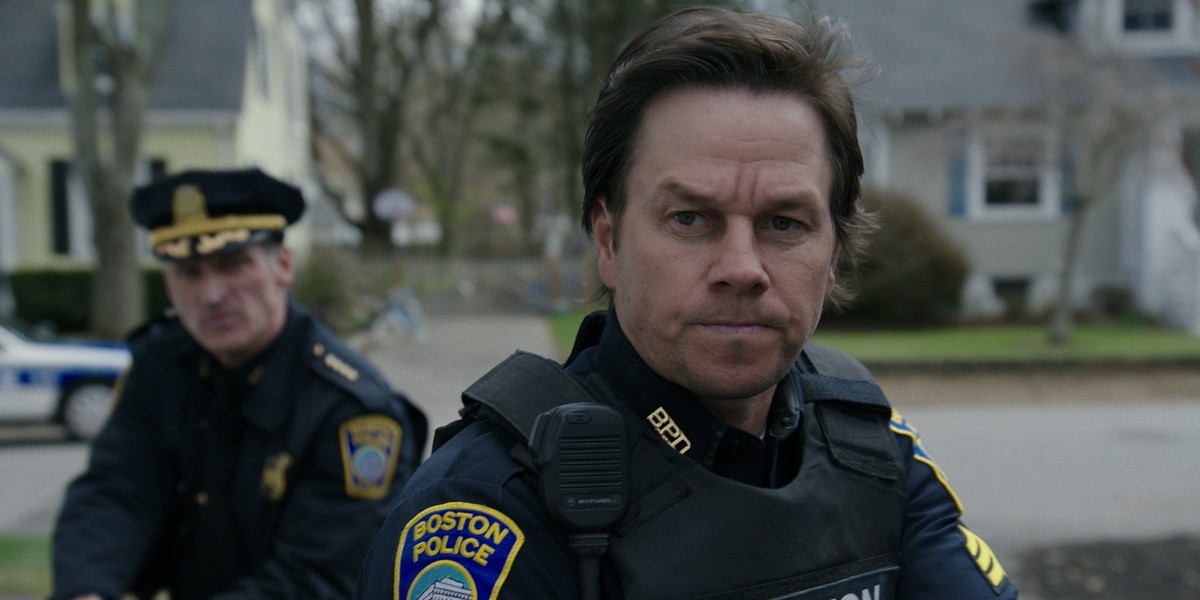 Mark Wahlberg jako Sierżant Tommy.