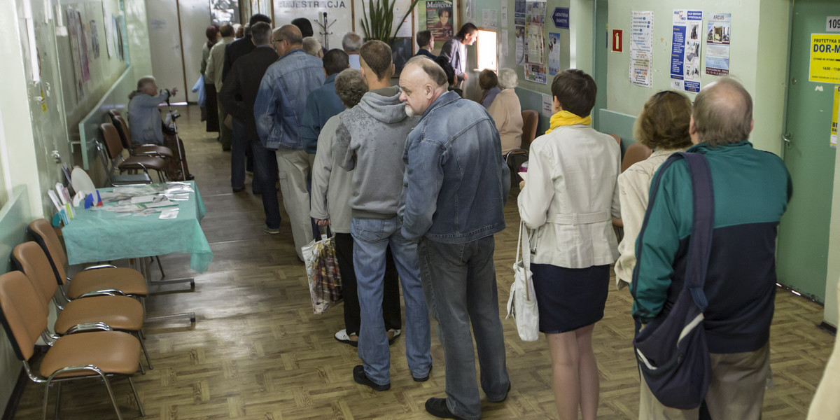 Kolejka do lekarza w poznańskiej przychodni