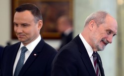 Kto będzie pierwszym żołnierzem? Wojna między prezydentem a MON