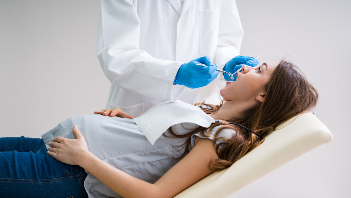 Ból zęba w ciąży – przyczyny i sposoby leczenia