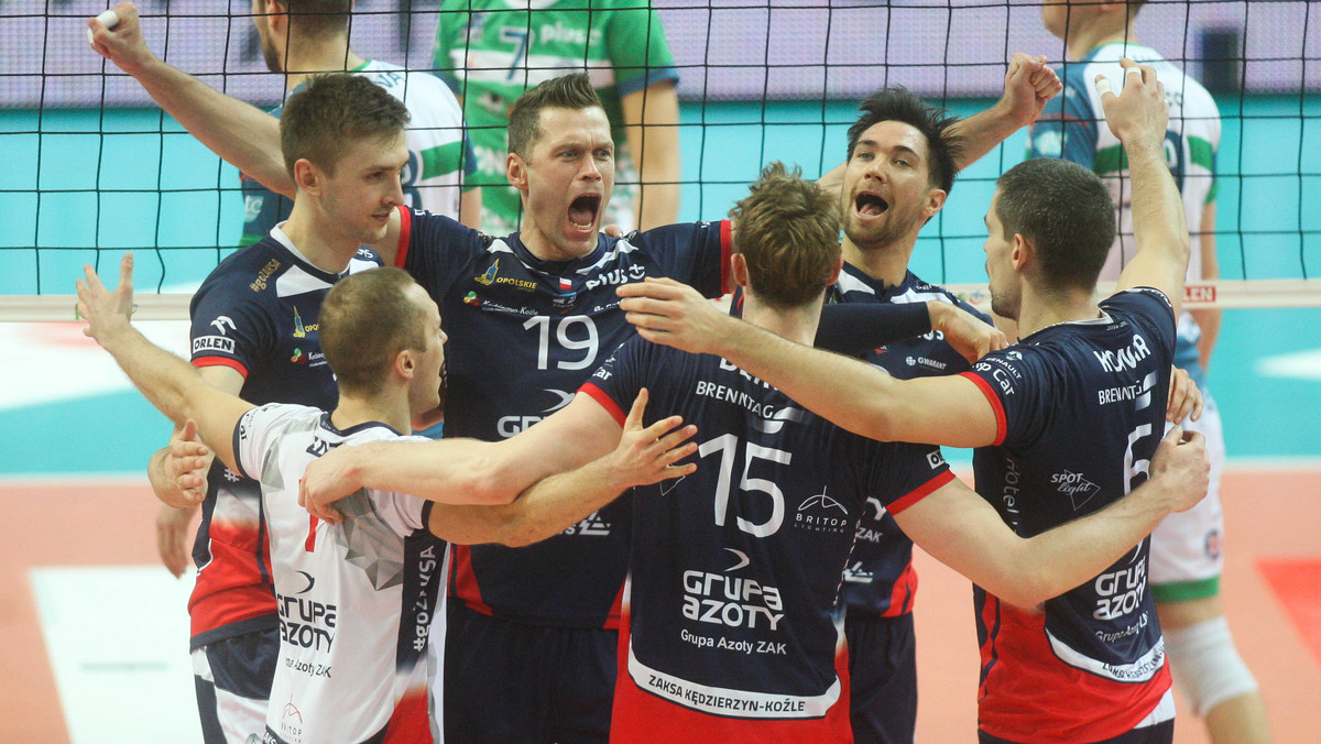 W meczu drugiej kolejki Ligi Mistrzów siatkarzy ZAKSA Kędzierzyn-Koźle pewnie pokonała na wyjeździe belgijskie Noliko Maaseik 3:0 (25:23, 25:22, 25:21). Polska ekipa, wespół z Dynamem Moskwa, przewodzi w grupie A Champions League.