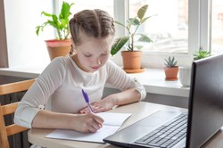 Orzeczenie a opinia poradni pedagogiczno-psychologicznej - czym się różnią?