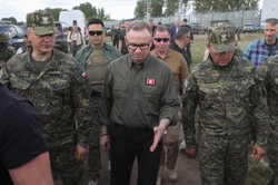 Prezydent Duda na granicy: Przepraszam za bezczelność i chamstwo niektórych rodaków