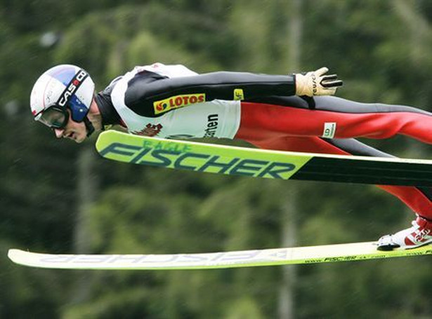 Adam Małysz wskoczył na podium w Hinterzarten