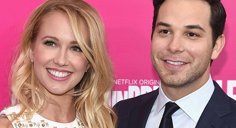 Anna Camp and Skylar Astin plan wedding