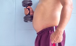 Mimo diety i ćwiczeń waga nie chce drgnąć? Co robić?