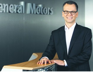 Mieczkowski rozpędził Opla z Borussią Dortmund. Co jeszcze planuje dyrektor GM Poland?