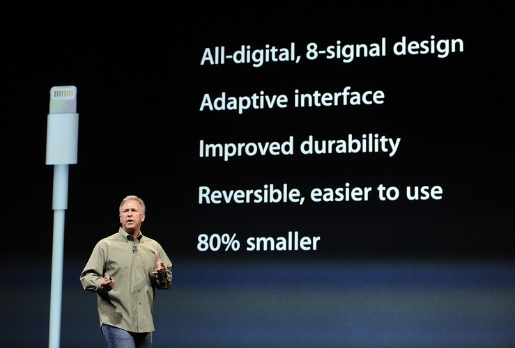 Philip Schiller, wiceprezes marketingu Apple’a podczas konferencji w San Francisco przy prezentacji nowego iPhone’a 5. 12.09.2012 (4)