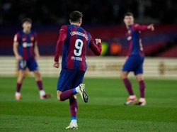 Lewandowski z golem, ale powinien strzelić dwa. Kompromitacja Barcelony [WIDEO]