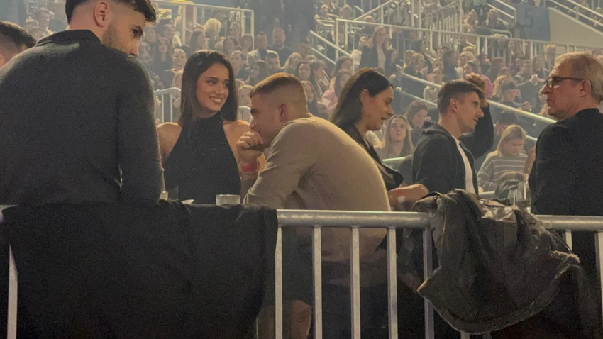 Ćerka Saše Matića na koncertu