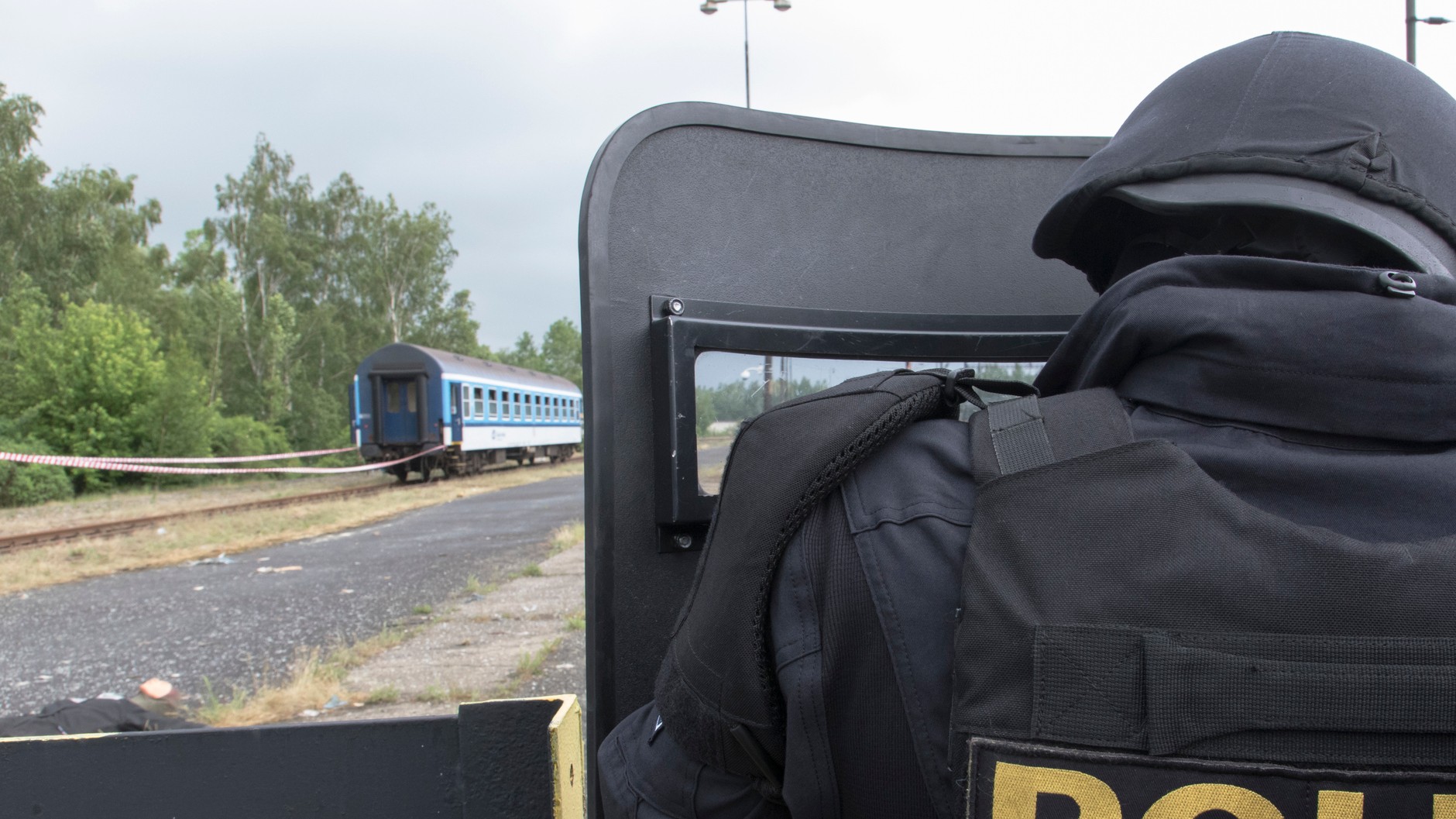 Pri trati našli výbušný systém. (ilustračné foto).