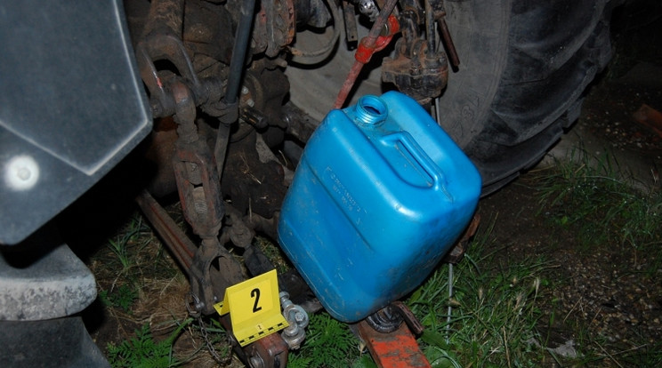 Elfogták a somlóvásárhelyi gázolaj szörnyet, aki lezárt autókból lopott üzemanyagot /Fotó: police.hu