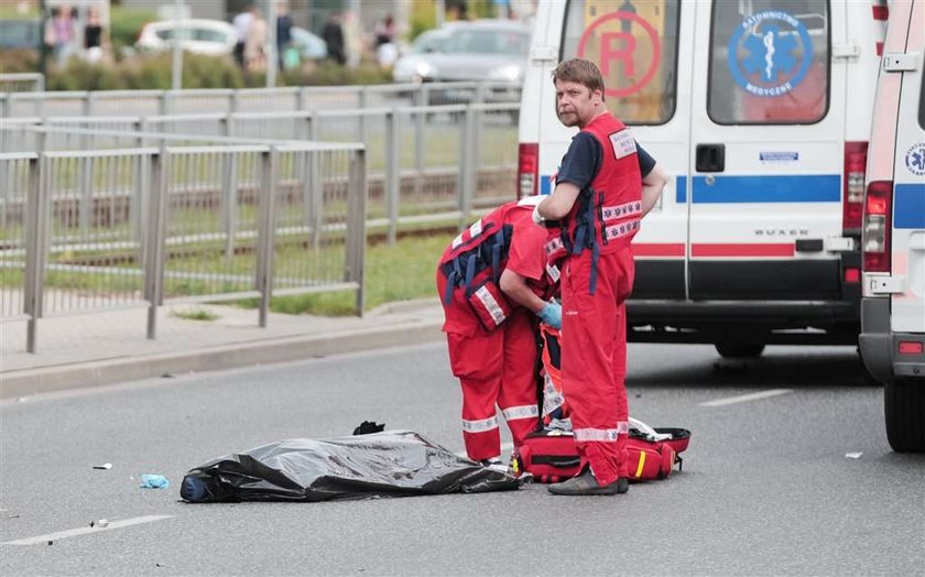 Tragiczny wypadek przed Galerią Mokotów. Drastyczne ZDJĘCIA