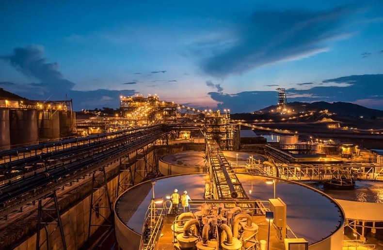 Mali uses helicopters to confiscate gold from Barrick operations