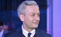 "Buractwa nie brakuje nie tylko w polityce". Biedroń ostro o homofobii Pawlickiego