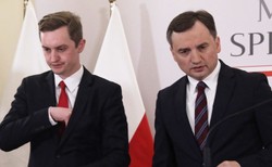 PiS wycofuje się z zaostrzenia art. 212. "Resort sprawiedliwości zaproponuje wykreślenie nowego paragrafu"