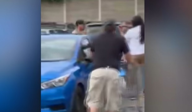 Napad nožem u Mičigenu