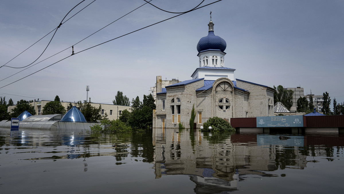 Zagrożenie epidemiczne w Ukrainie. W wodzie zwłoki i metale ciężkie