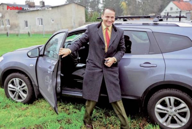 Ile przejechał samochód Radosława Sikorskiego? Marszałek pozywa tabloid za prowokację