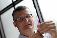 Dr Grzesiowski: Zarządzanie pandemią jest na poziomie przedszkola