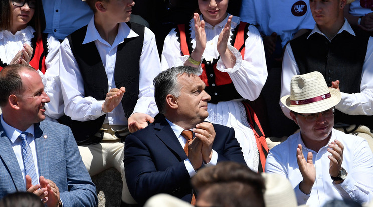 Orbán Viktor a Nemzeti Összetartozás Napján / MTI/Máthé Zoltán