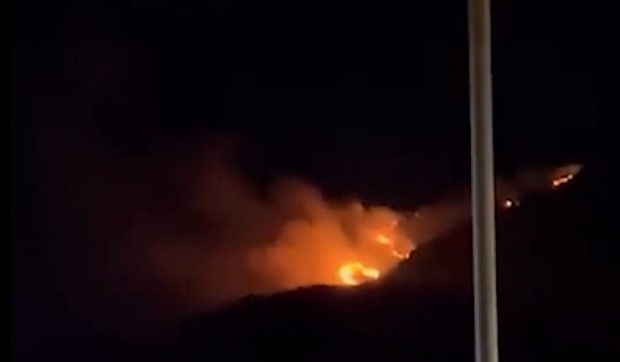 Požar iznad Bara