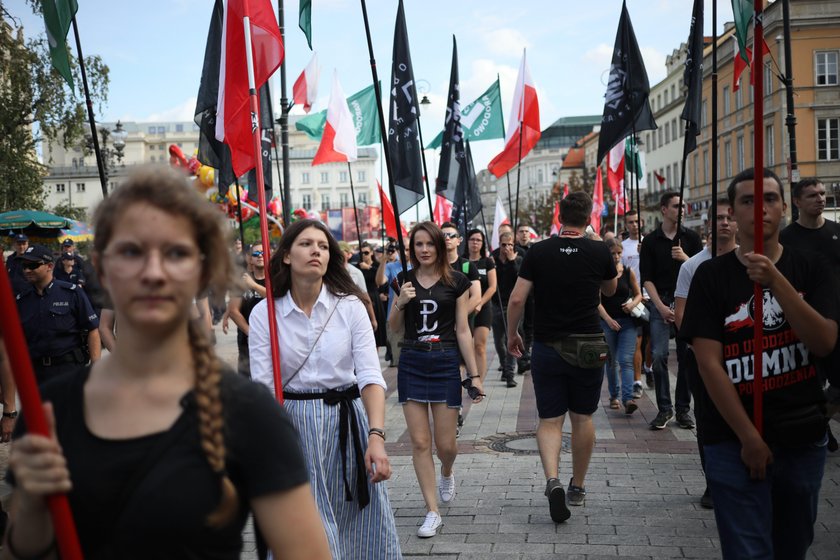 Obywatele blokowali narodowców